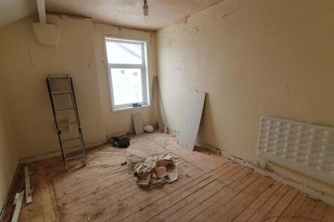 FLAT 3