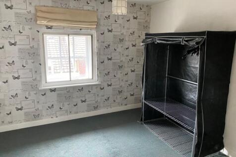 FLAT 5