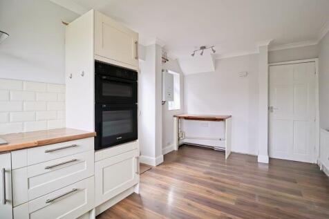 Kitchen / Breakfast Room