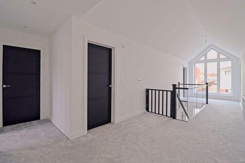 Vaulted Landing