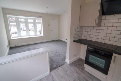 Open Plan Living Room / Kitchen