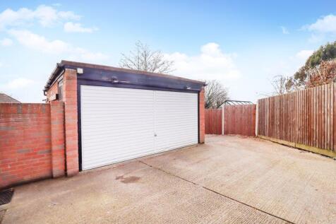 Garage &#43; Parking