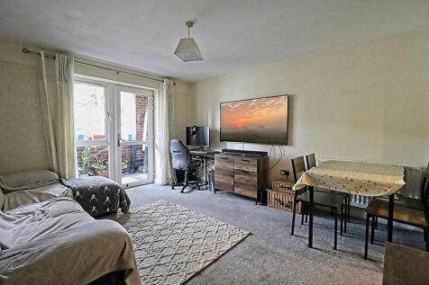 Living/Dining 