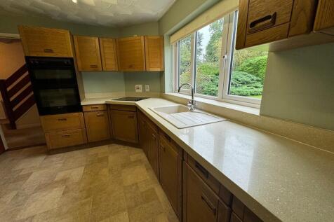 9b8c199c-5054-427...