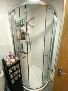 media-17302077885...