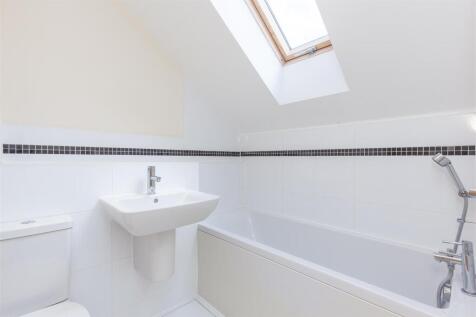 family bathroom.jpg