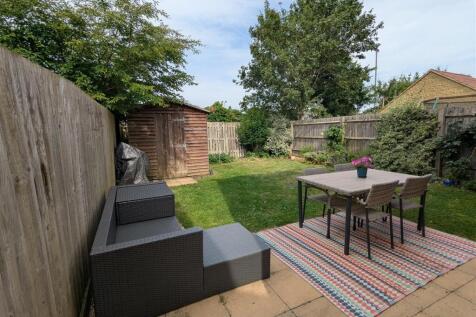 Rear garden 3.jpg