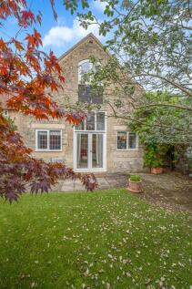 3 Coachouse Mews-30.jpg