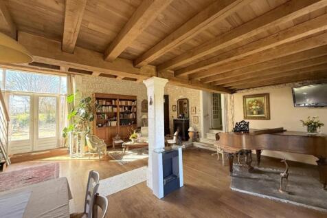 Property Image 8
