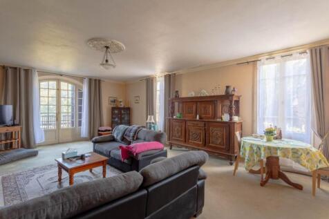 Property Image 4