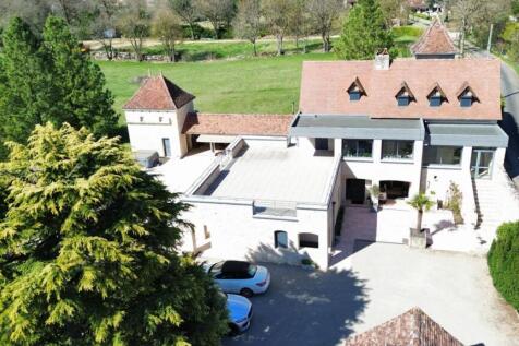 Property Image 1