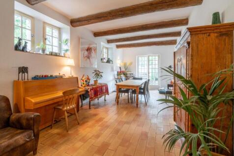 Property Image 4