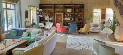 Property Image 4