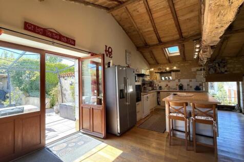 Property Image 10