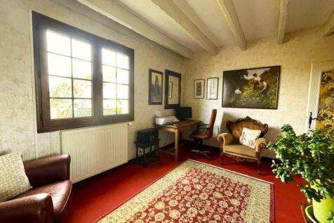 Property Image 11