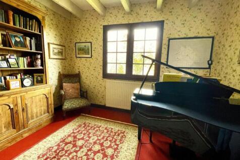 Property Image 12