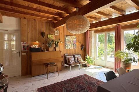 Property Image 11