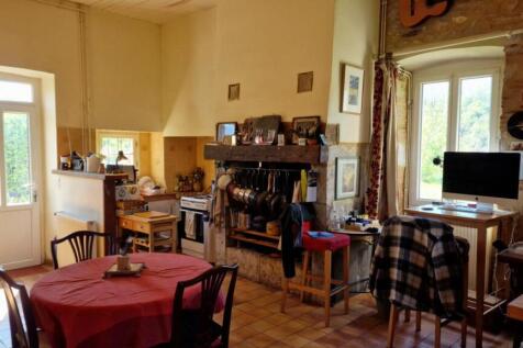 Property Image 4