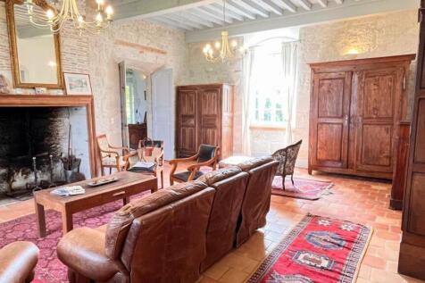 Property Image 4