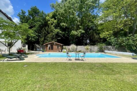 Property Image 11