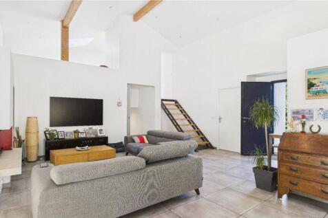 Property Image 8