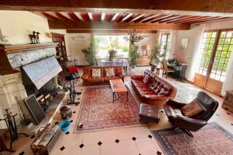 Property Image 4