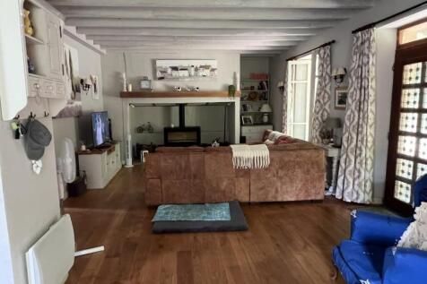 Property Image 8
