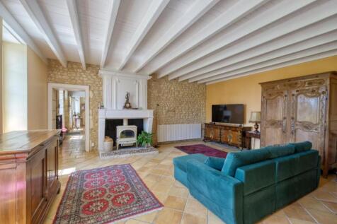 Property Image 4
