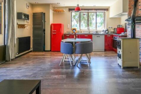Property Image 8