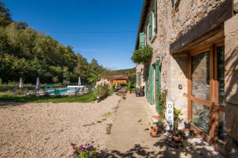 Property Image 4