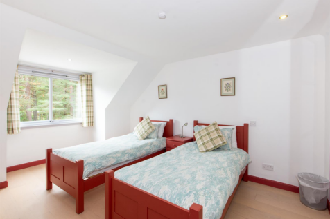 BEDROOM FIVE
