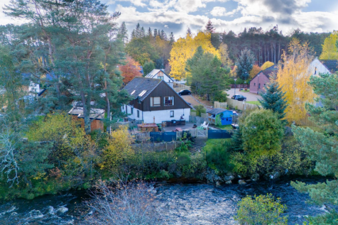 RIVERSIDE AERIAL VIEW
