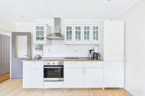 Kitchen / Dining