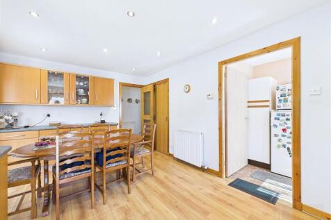 Kitchen &amp; Dining