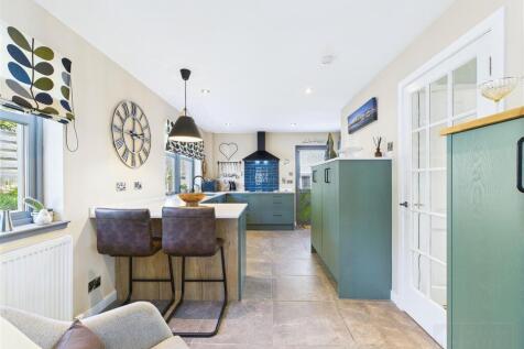Kitchen Breakfast Area