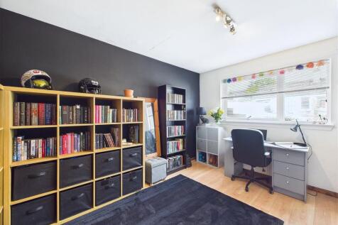 Bedroom Three / Homeworking