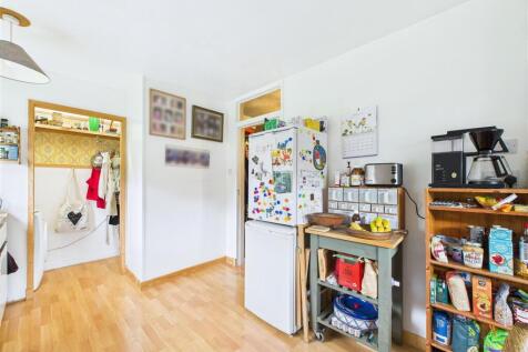 Kitchen / Dining