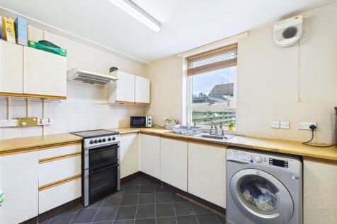 Kitchen / Dining