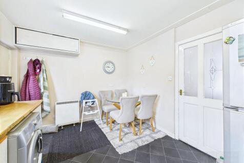 Kitchen / Dining