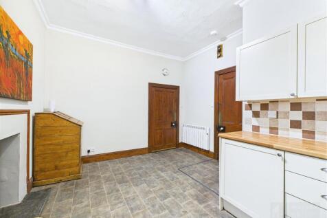 Kitchen / Dining
