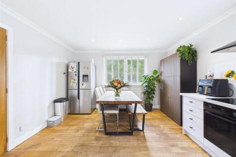 Kitchen &amp; Dining Area