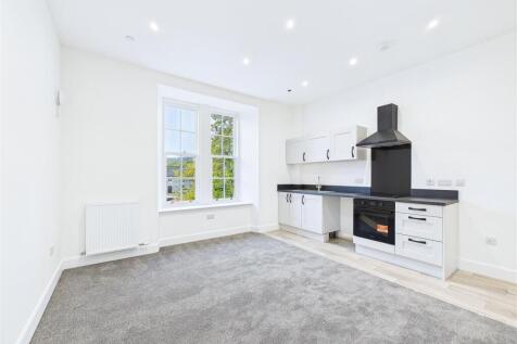 Sitting Room / Kitchen / Dining Area