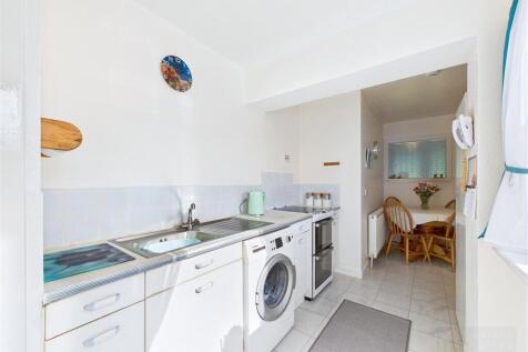 Kitchen &amp; Dining Area