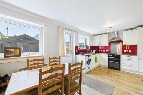 Kitchen &amp; Dining Area