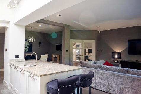 Kitchen-living