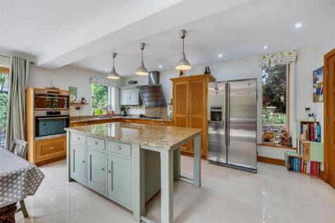 Spacious kitchen
