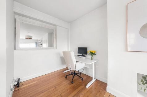 Study/dining area