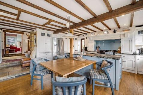 Open plan breakfast kitchen