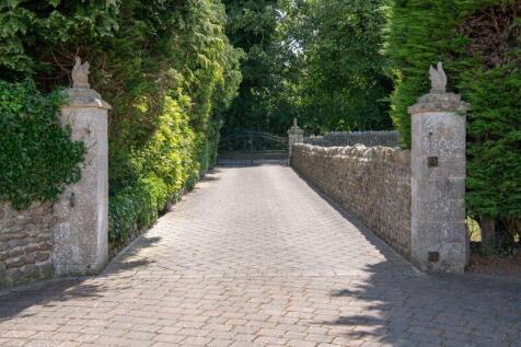 Private driveway