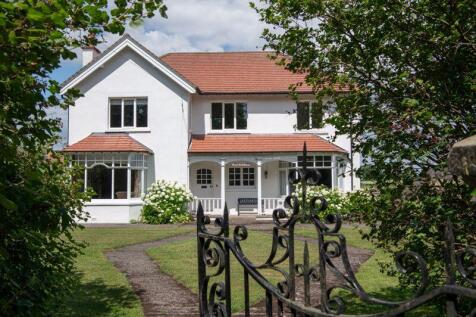 Green End House